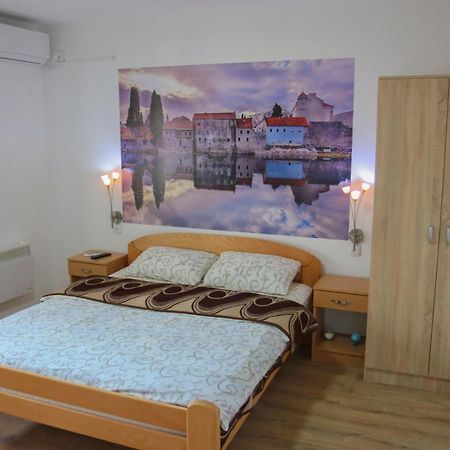 Sobe Mira Apartment Требине Екстериор снимка